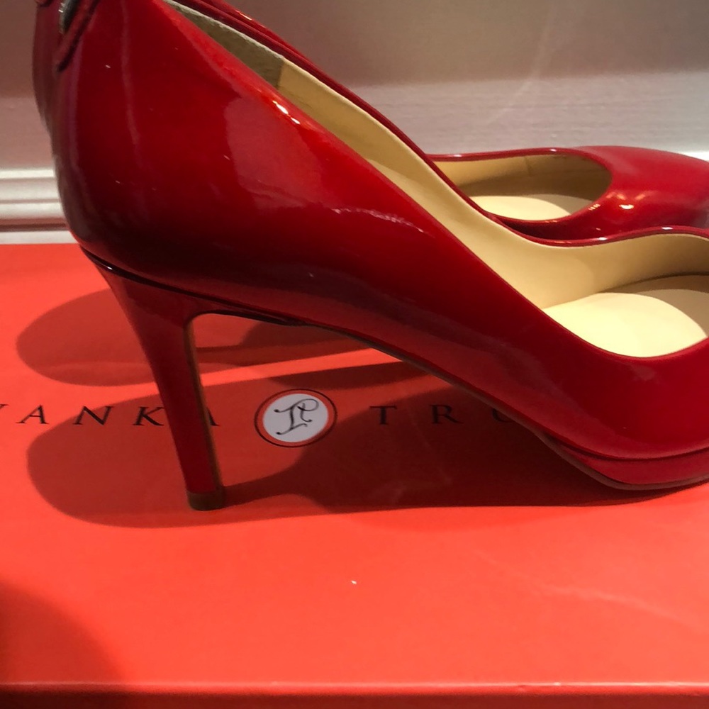 Shoes - Picture 2 of 2